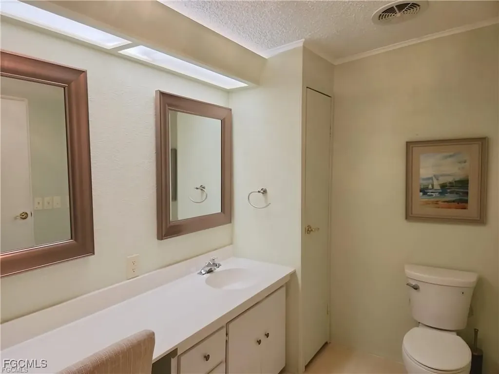 10401 Circle Pine Road North Fort Myers FL 33903