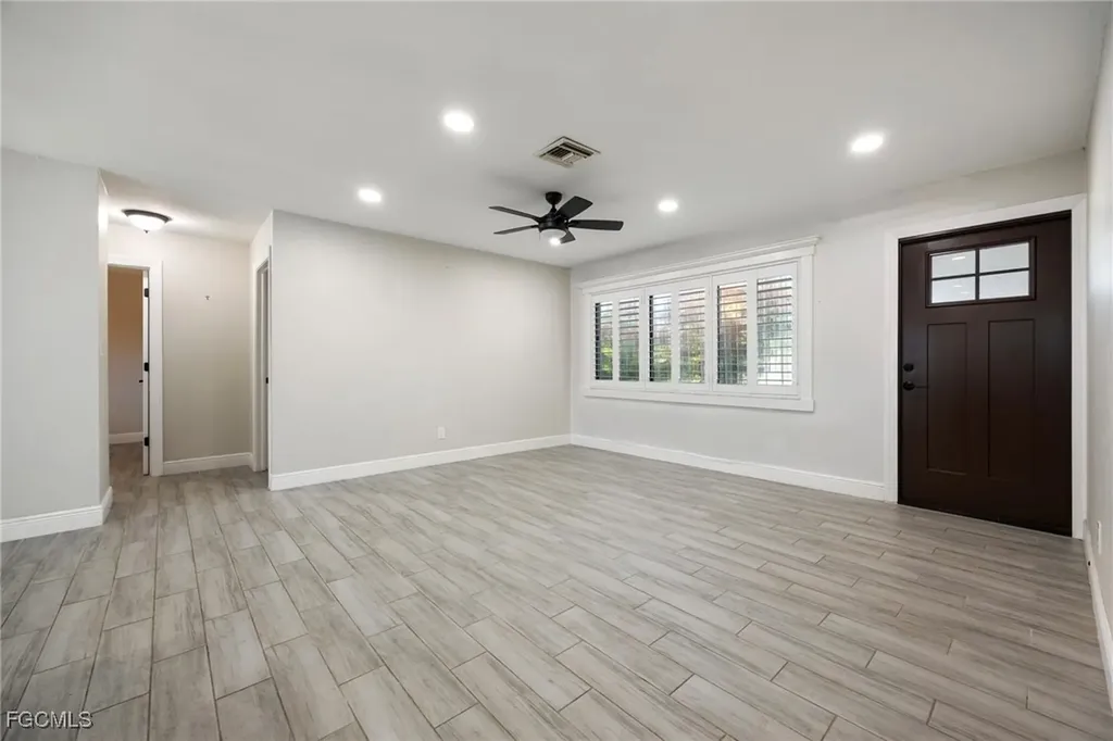 1432 SE 11th Street Cape Coral FL 33990