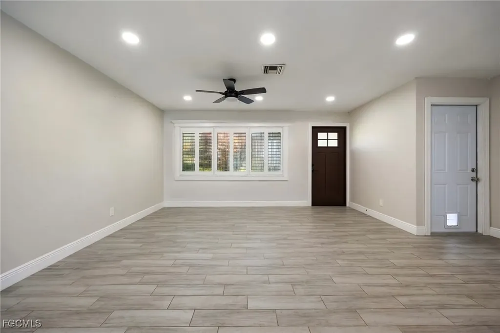 1432 SE 11th Street Cape Coral FL 33990