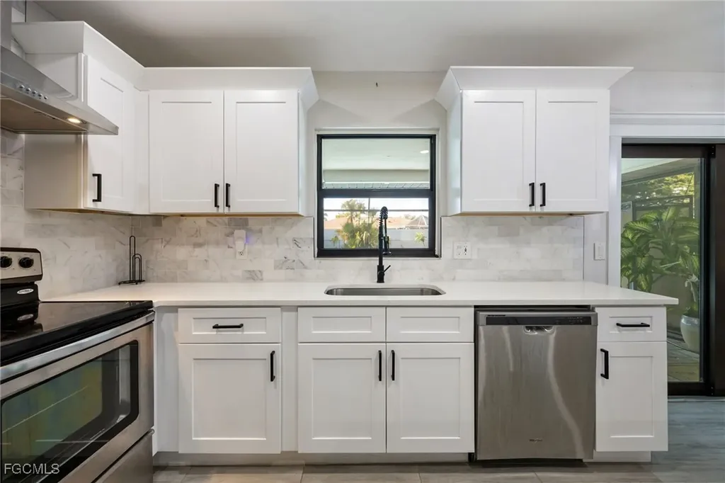 1432 SE 11th Street Cape Coral FL 33990