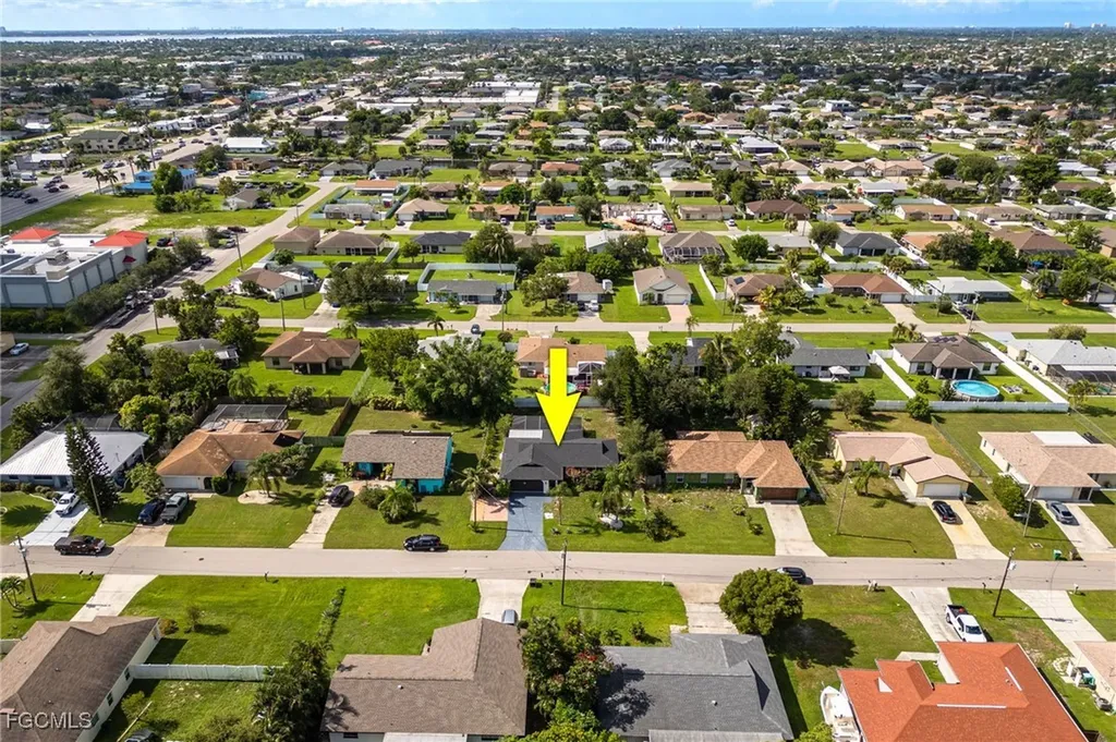 1432 SE 11th Street Cape Coral FL 33990