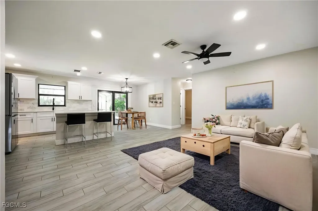 1432 SE 11th Street Cape Coral FL 33990