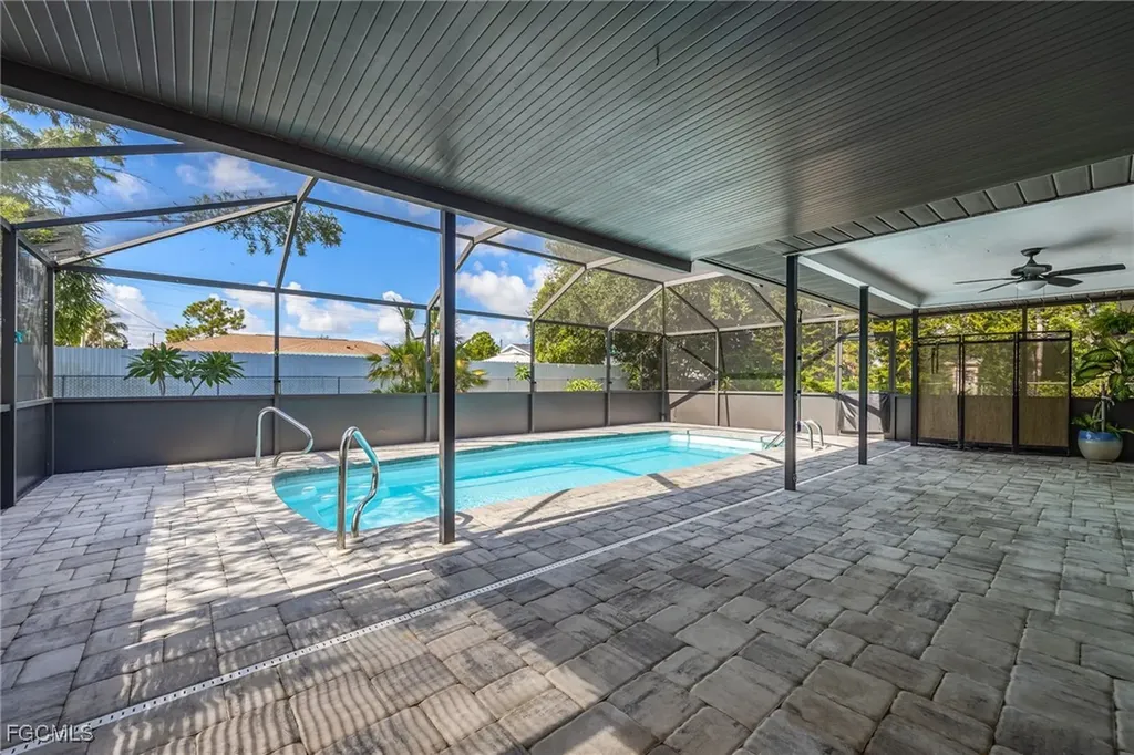 1432 SE 11th Street Cape Coral FL 33990