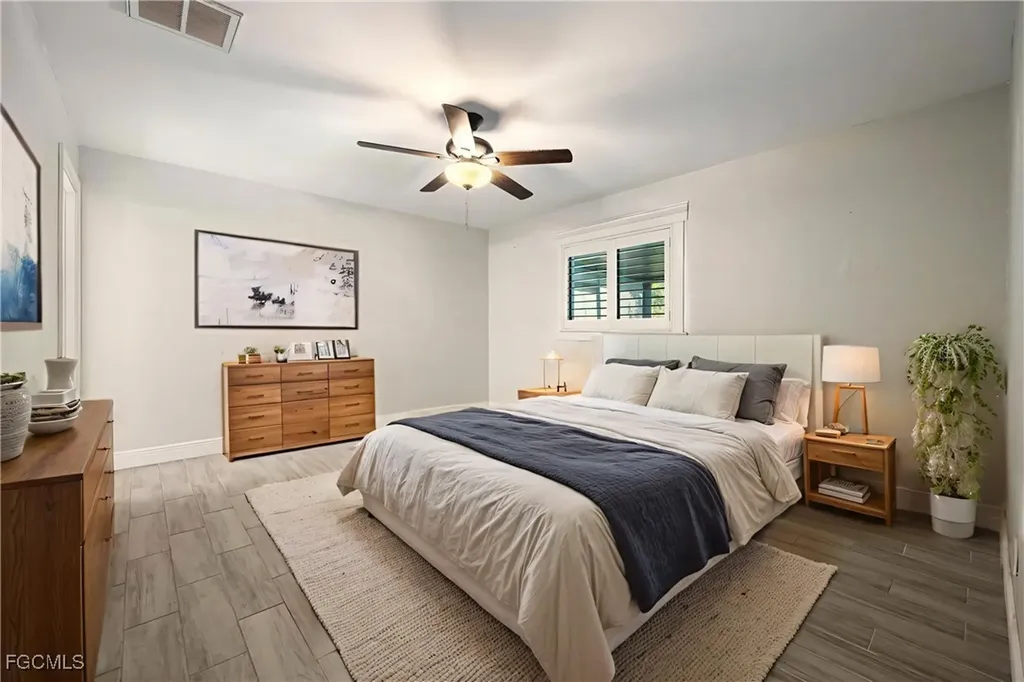 1432 SE 11th Street Cape Coral FL 33990