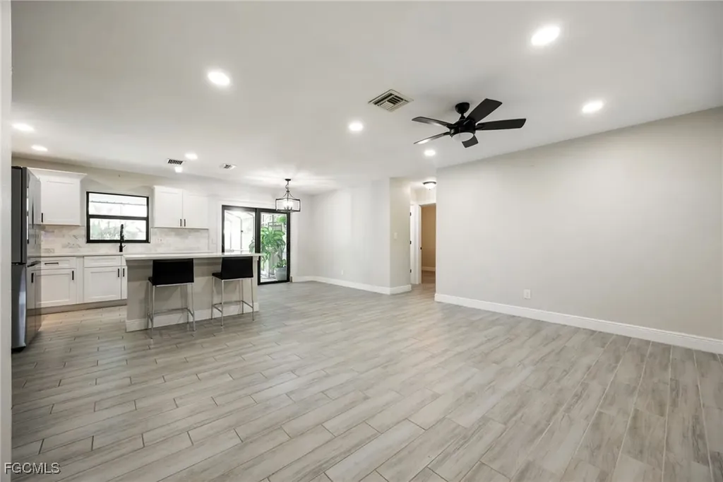 1432 SE 11th Street Cape Coral FL 33990