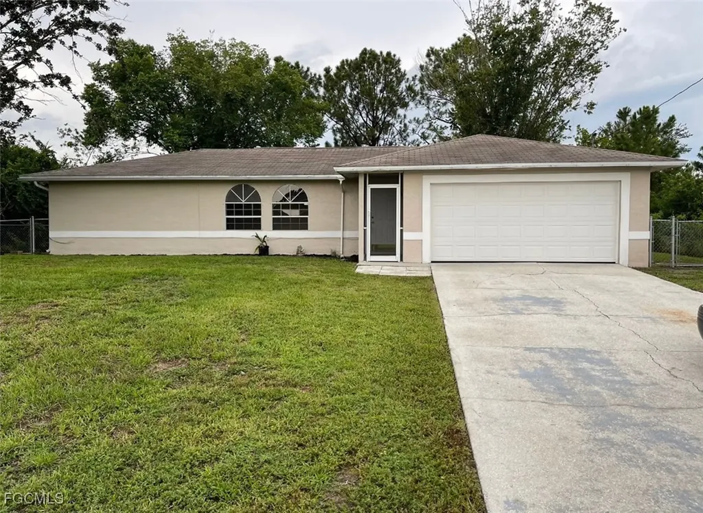 2609 13th Street SW Lehigh Acres FL 33976