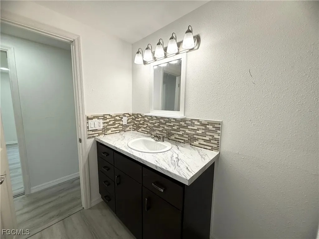 1982 Laurel Lane North Fort Myers FL 33917