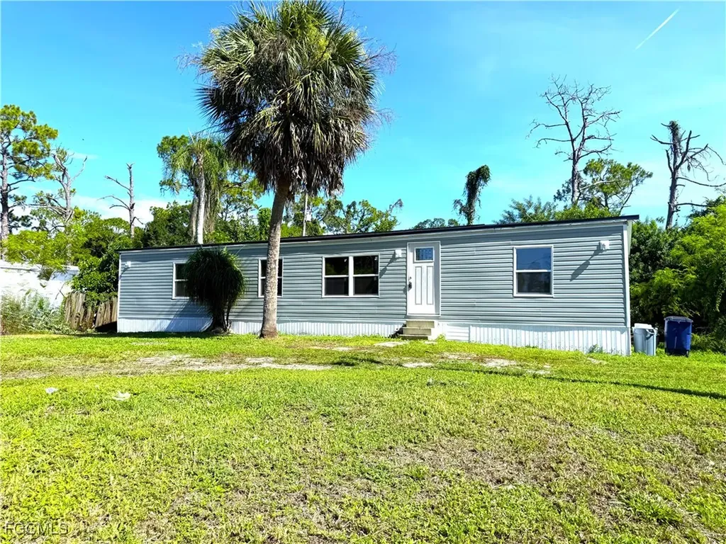 1982 Laurel Lane North Fort Myers FL 33917