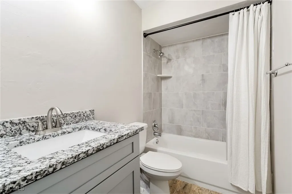 6226 Timberwood Circle Fort Myers FL 33908