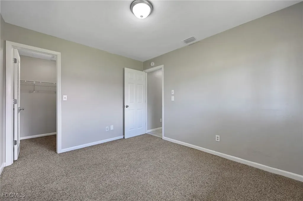 3430 SW 11th Avenue Cape Coral FL 33914