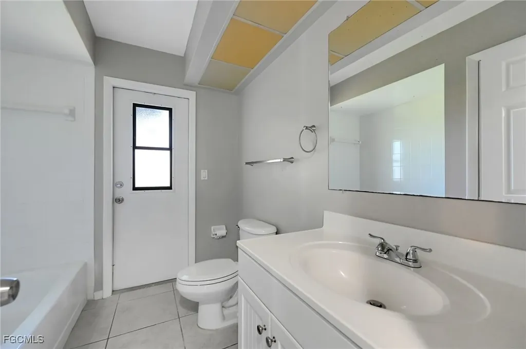 3430 SW 11th Avenue Cape Coral FL 33914