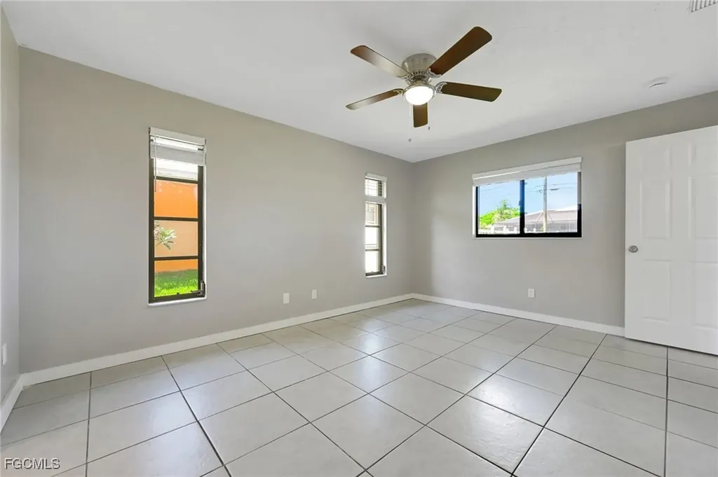 3430 SW 11th Avenue Cape Coral FL 33914