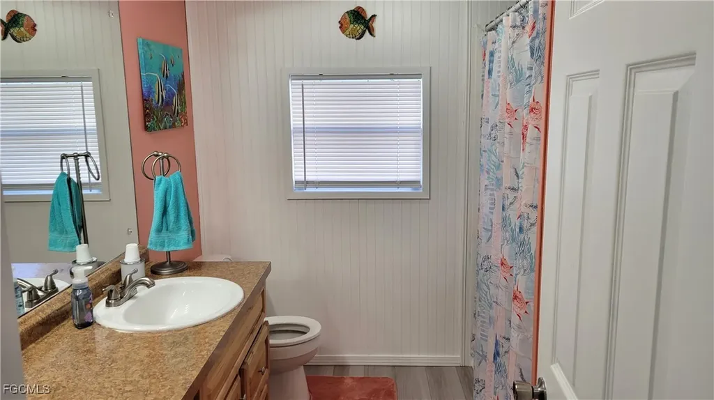 250 Hamlin Drive Fort Myers FL 33905