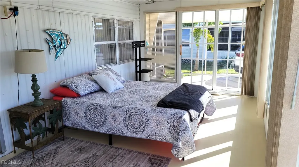 250 Hamlin Drive Fort Myers FL 33905