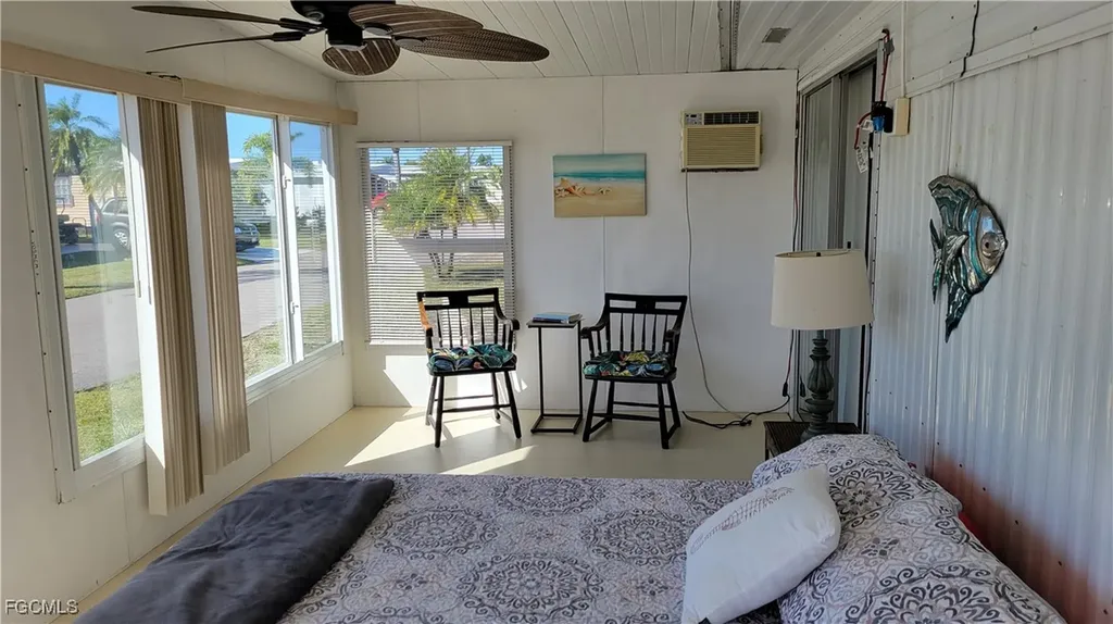 250 Hamlin Drive Fort Myers FL 33905