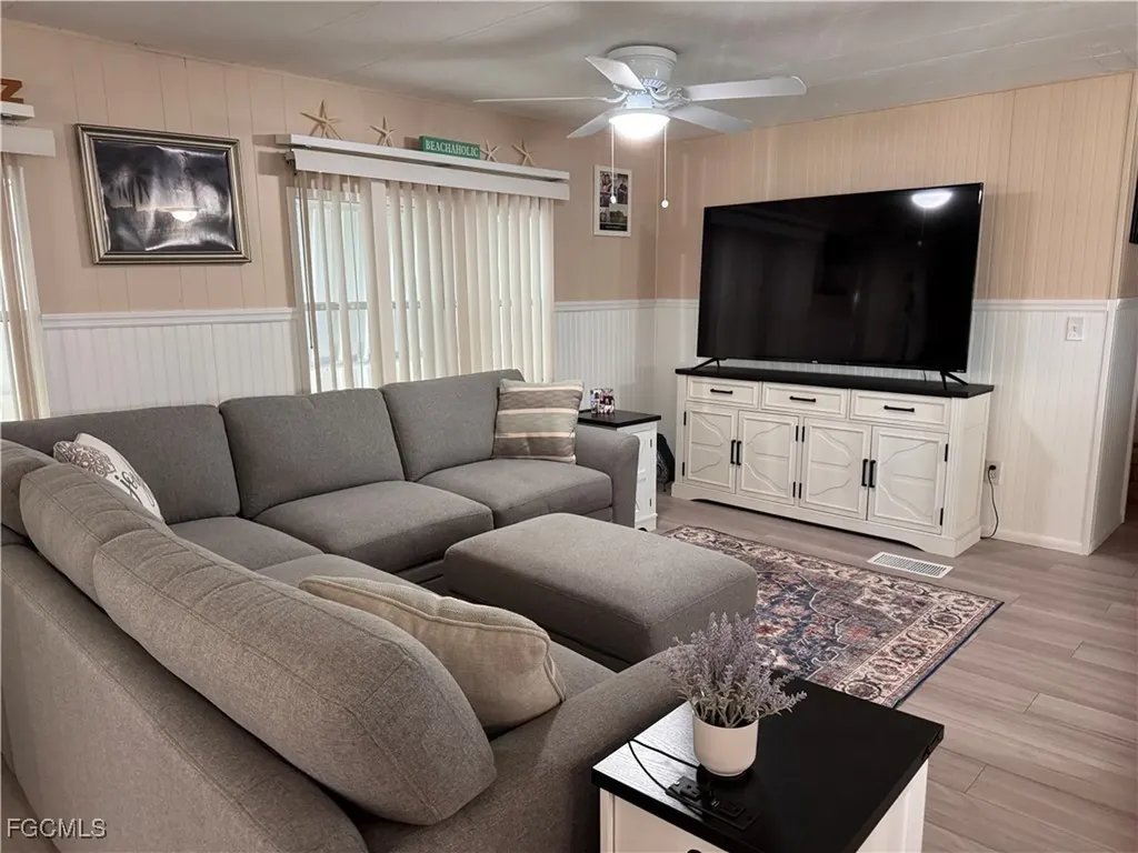 250 Hamlin Drive Fort Myers FL 33905