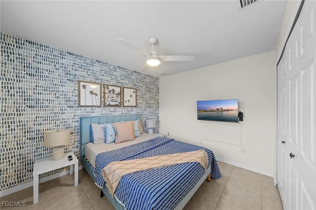 1309 SE 10th Terrace Cape Coral FL 33990