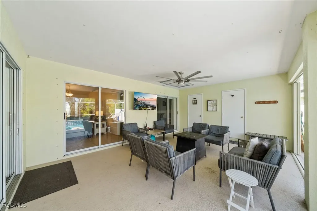 1309 SE 10th Terrace Cape Coral FL 33990