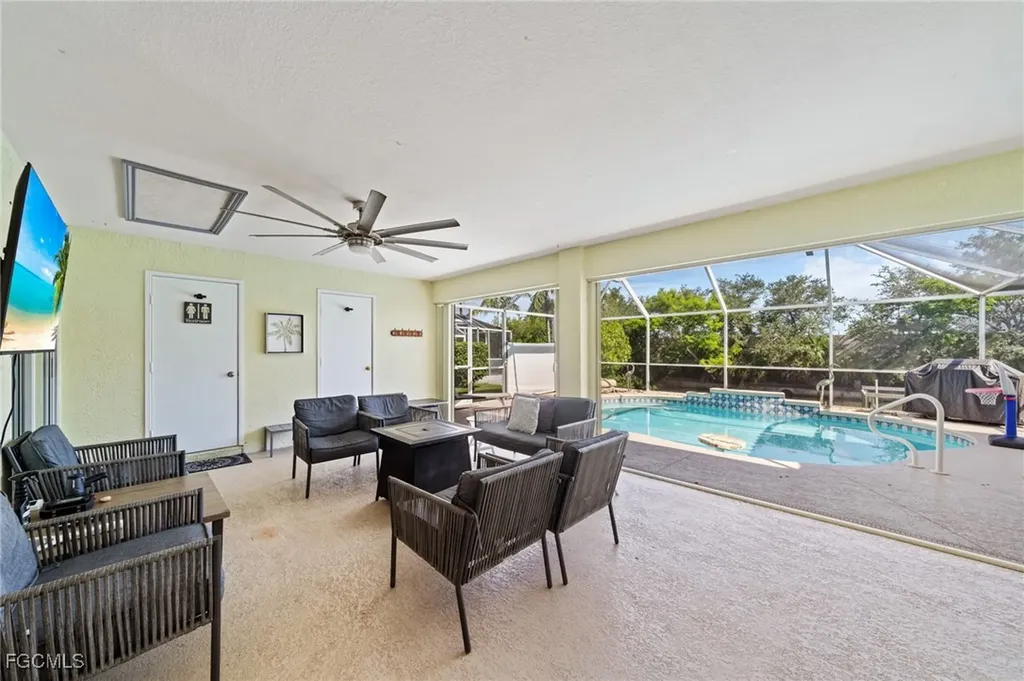 1309 SE 10th Terrace Cape Coral FL 33990