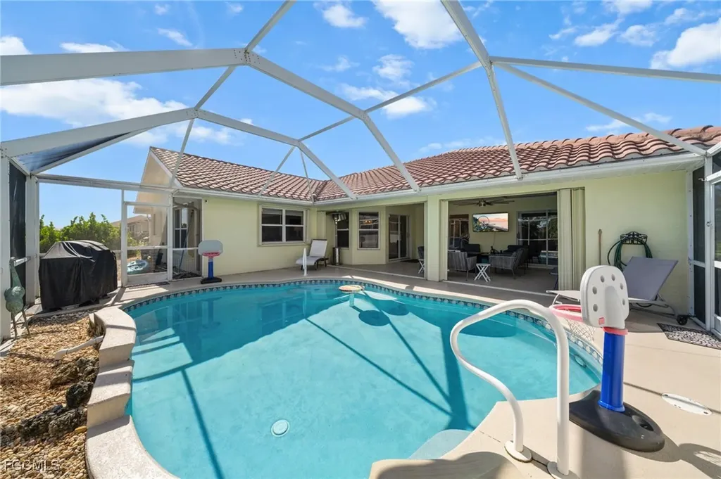 1309 SE 10th Terrace Cape Coral FL 33990