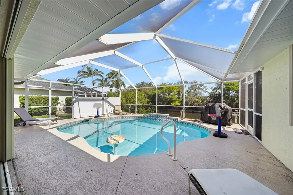 1309 SE 10th Terrace Cape Coral FL 33990