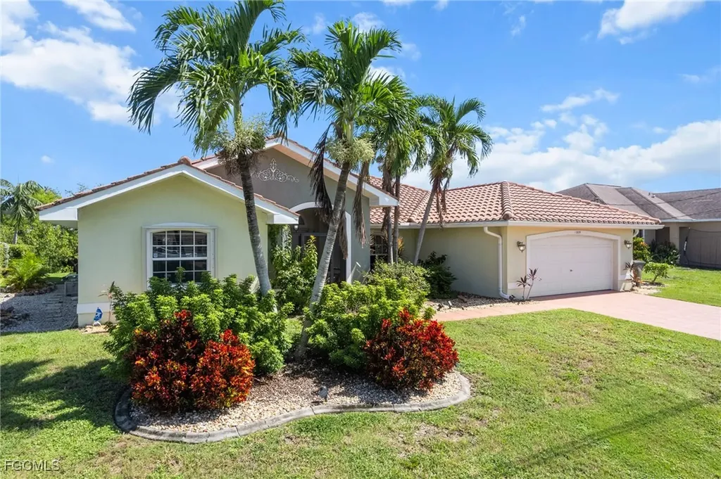 1309 SE 10th Terrace Cape Coral FL 33990