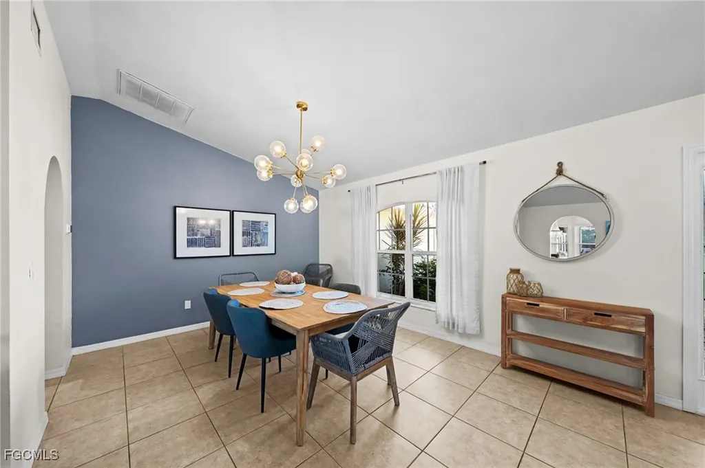 1309 SE 10th Terrace Cape Coral FL 33990