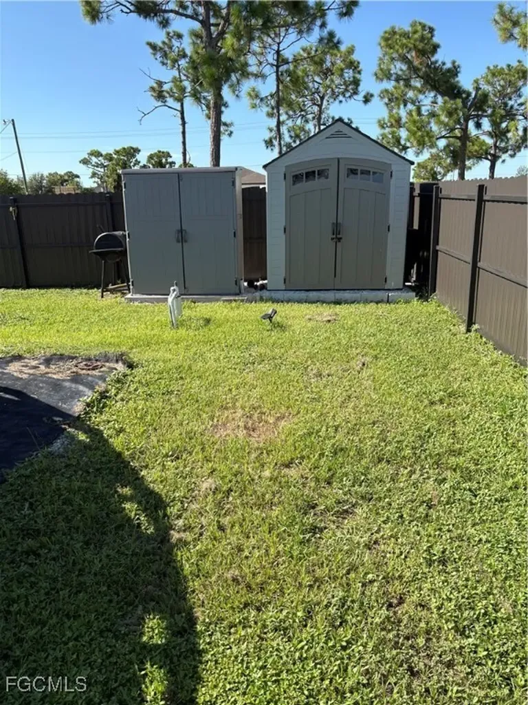 2914 NW 27th Street Cape Coral FL 33993
