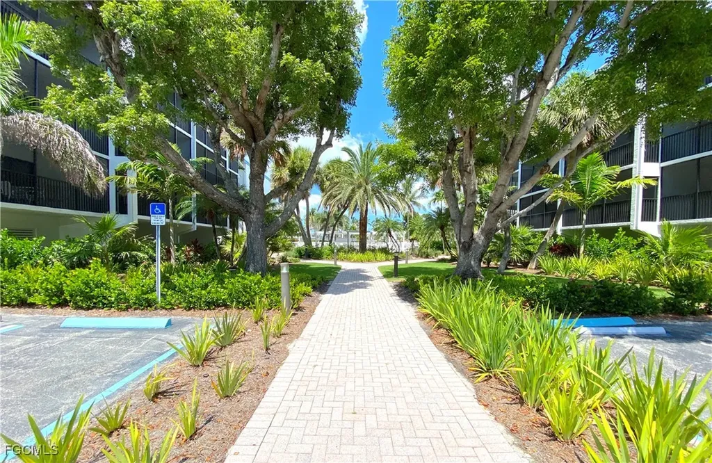 3111 Tennis Villas Captiva FL 33924