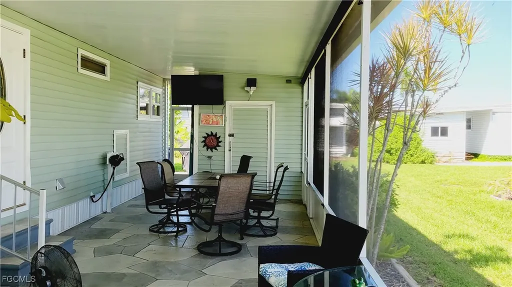 267 Shoreland Drive Fort Myers FL 33905