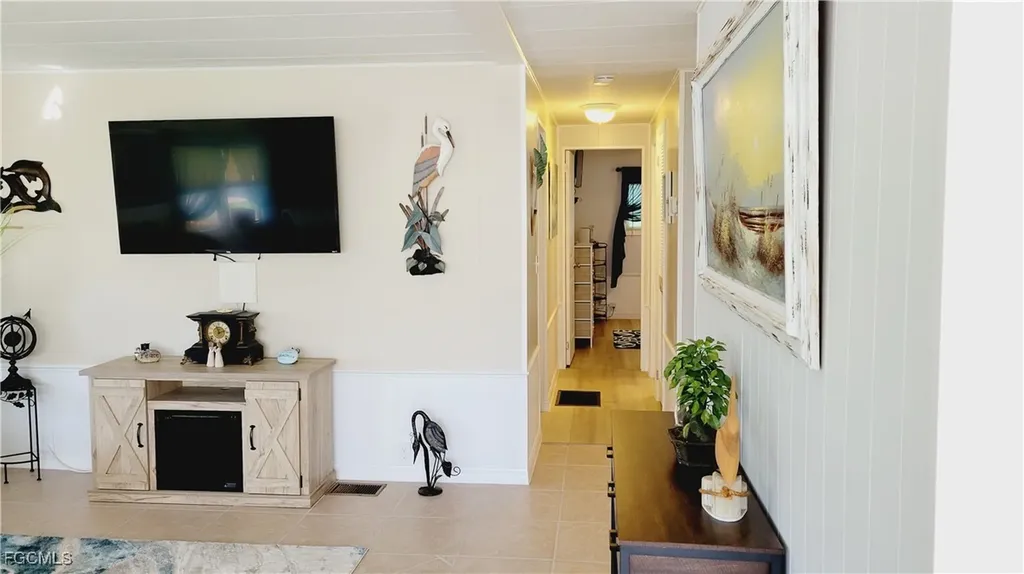 267 Shoreland Drive Fort Myers FL 33905