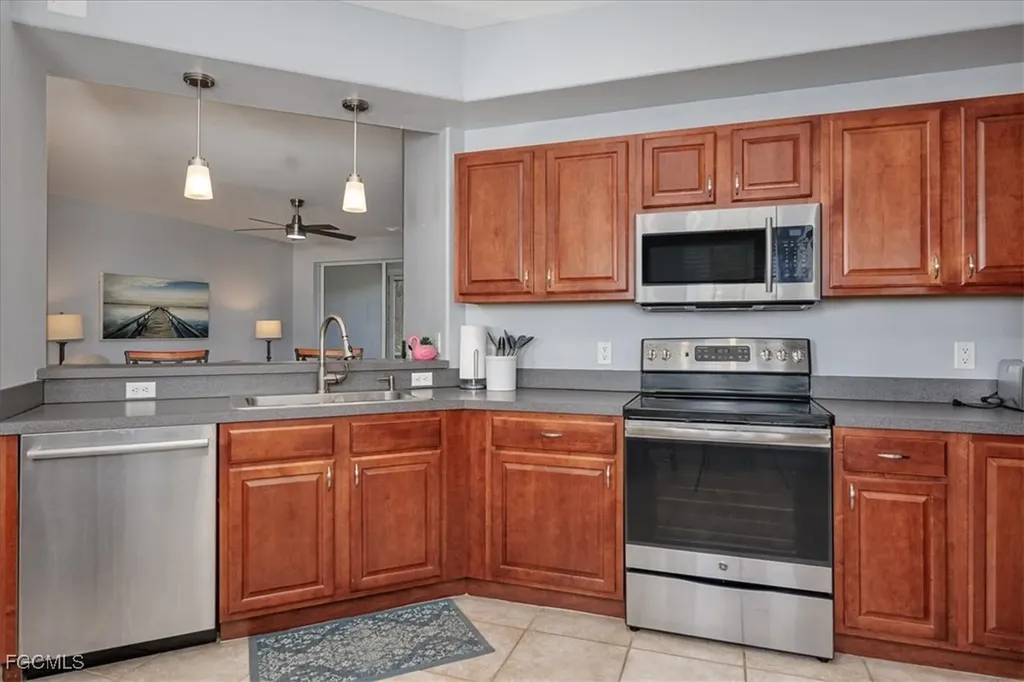 9611 Hemingway Lane Fort Myers FL 33913