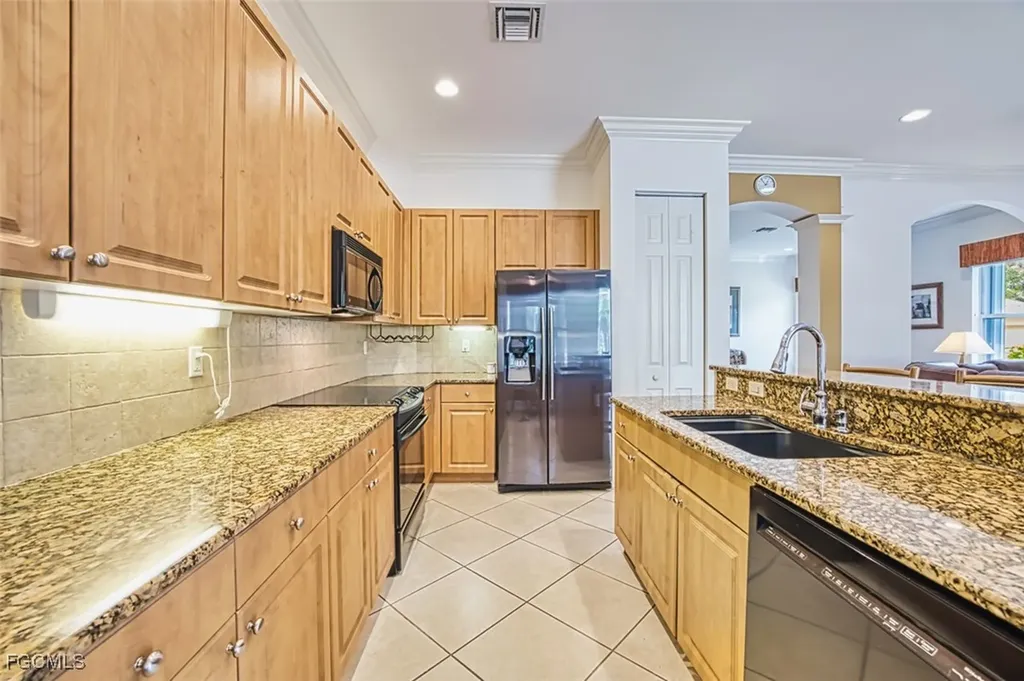 20084 Castlemaine Avenue Estero FL 33928
