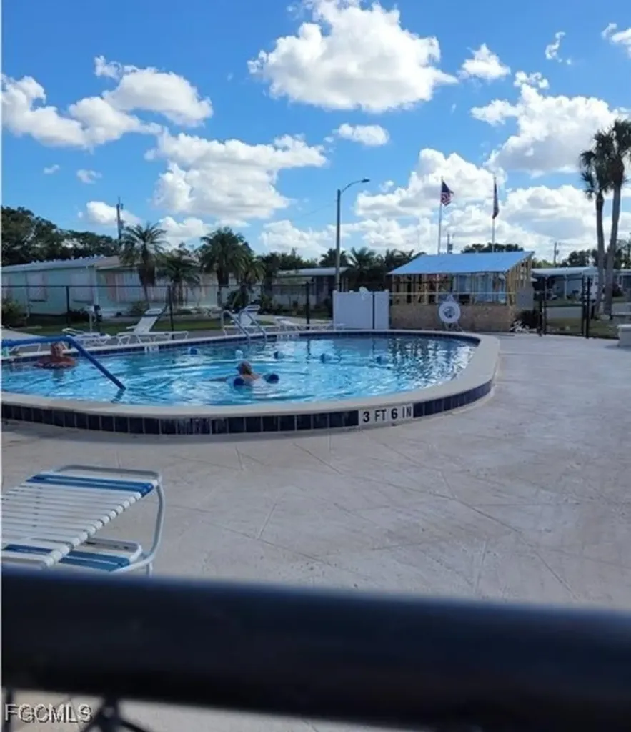 2774 Wedgewood Drive North Fort Myers FL 33917