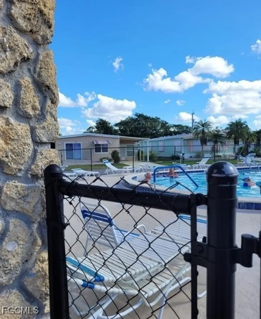 2774 Wedgewood Drive North Fort Myers FL 33917