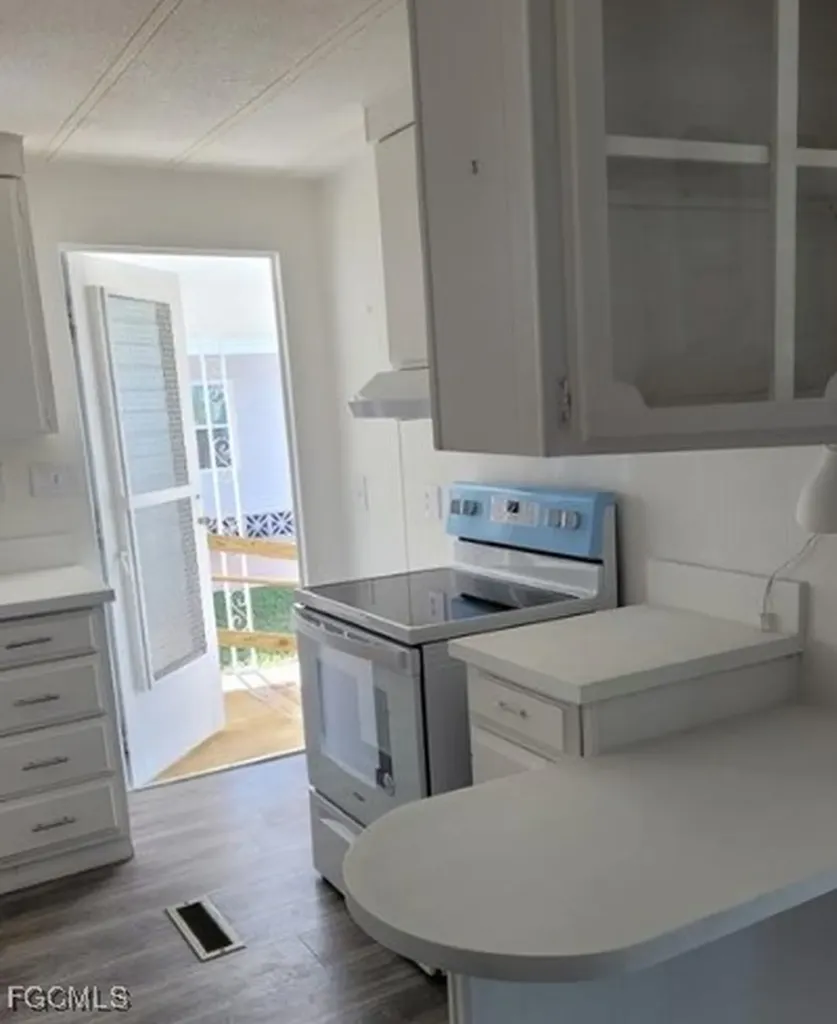 2774 Wedgewood Drive North Fort Myers FL 33917