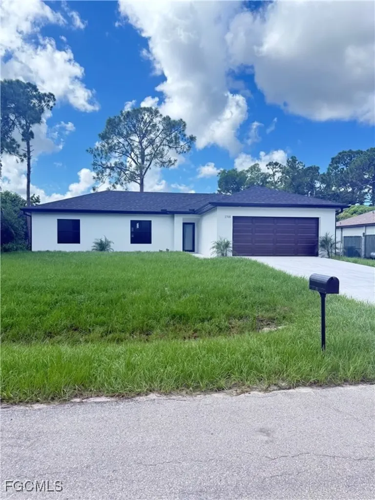 2705 10th Street W Lehigh Acres FL 33971