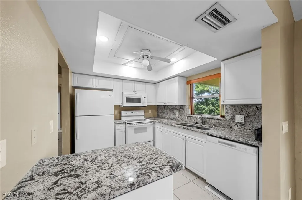 117 SE 10th Terrace Cape Coral FL 33990