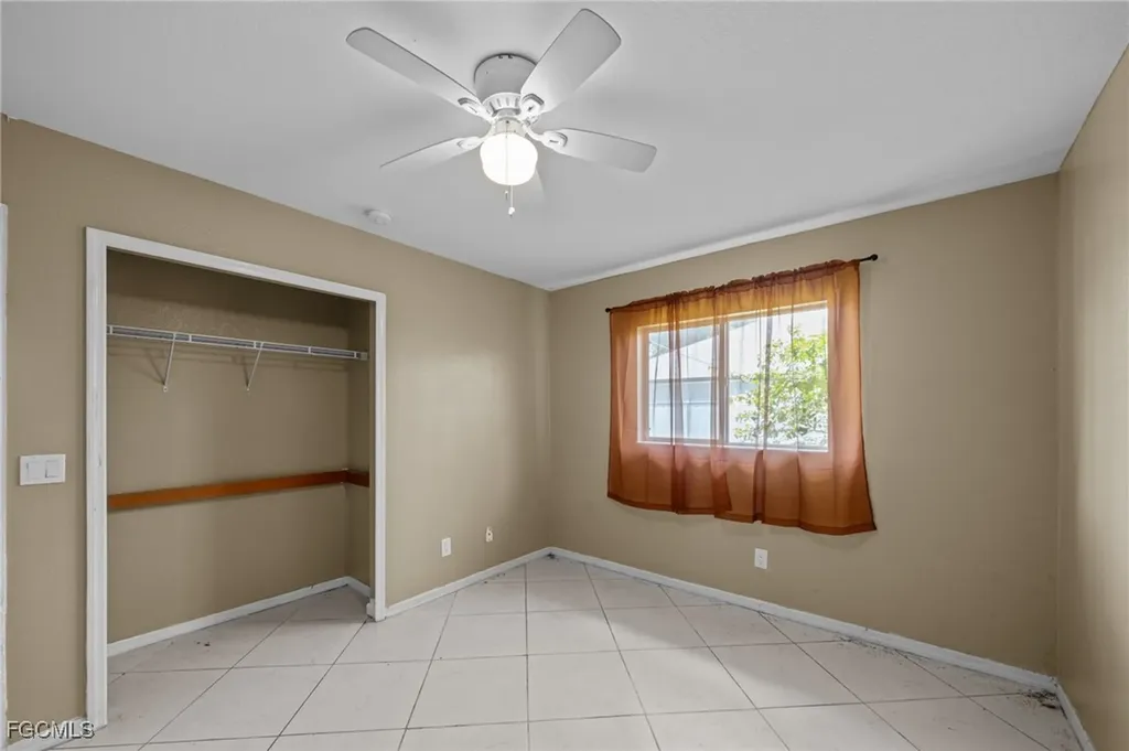 117 SE 10th Terrace Cape Coral FL 33990