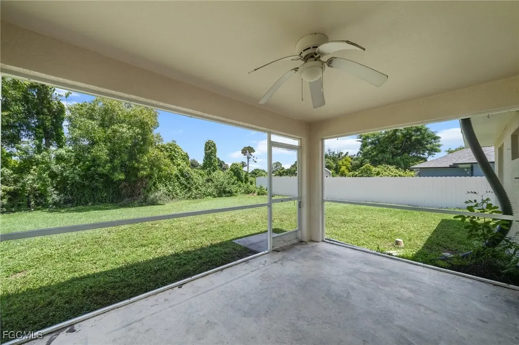 117 SE 10th Terrace Cape Coral FL 33990