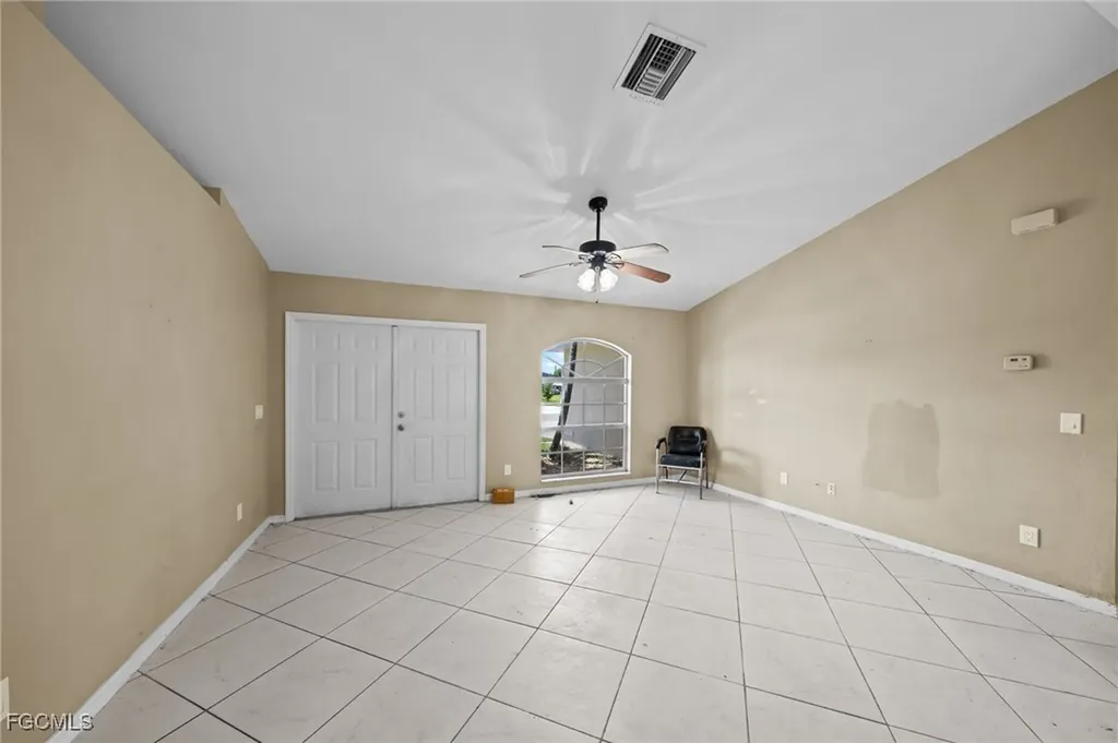 117 SE 10th Terrace Cape Coral FL 33990