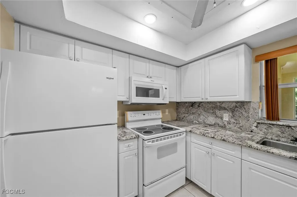 117 SE 10th Terrace Cape Coral FL 33990