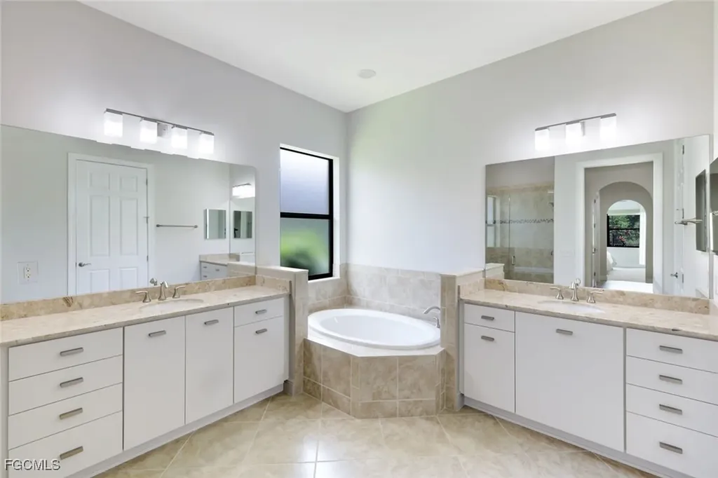 10194 Belcrest Boulevard Fort Myers FL 33913