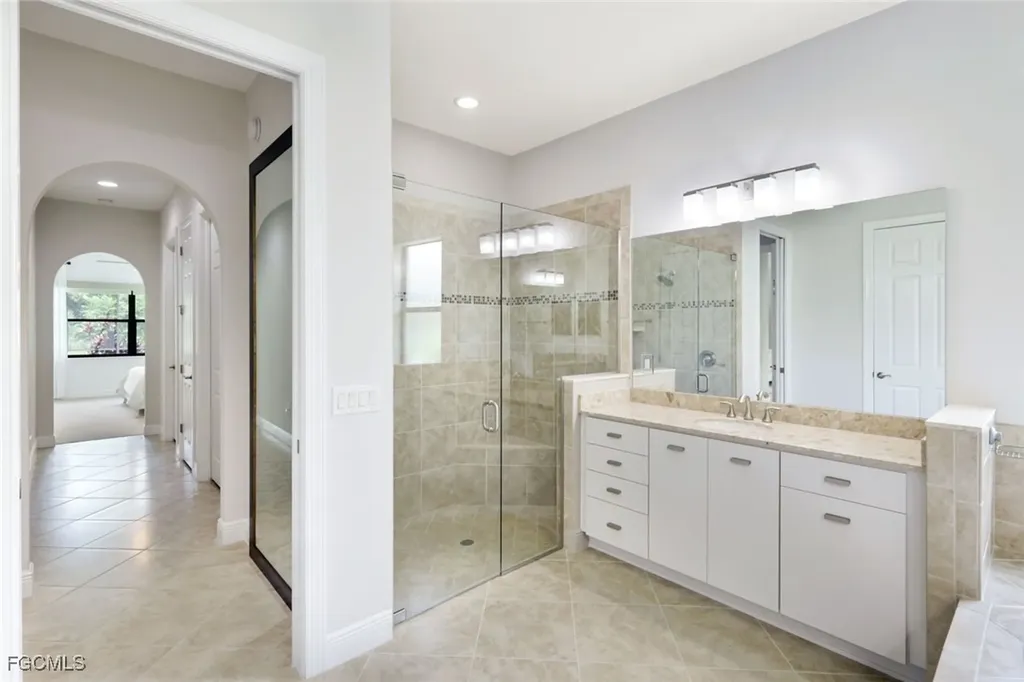 10194 Belcrest Boulevard Fort Myers FL 33913
