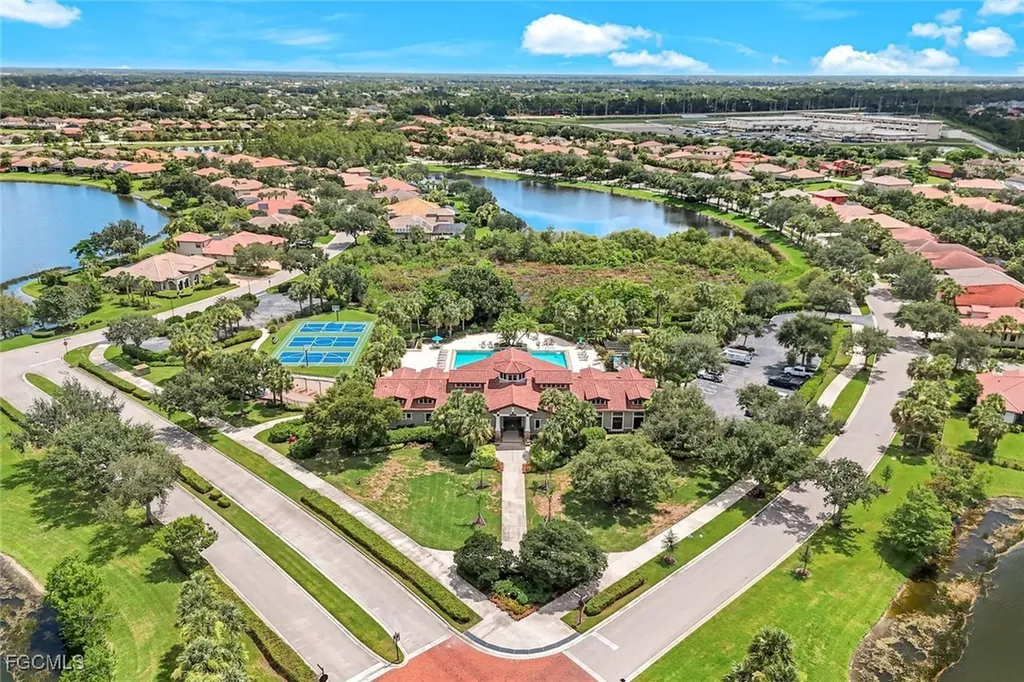 10194 Belcrest Boulevard Fort Myers FL 33913