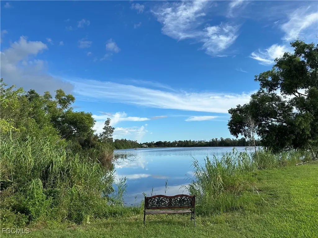 7037 Armadillo Way Fort Myers FL 33967