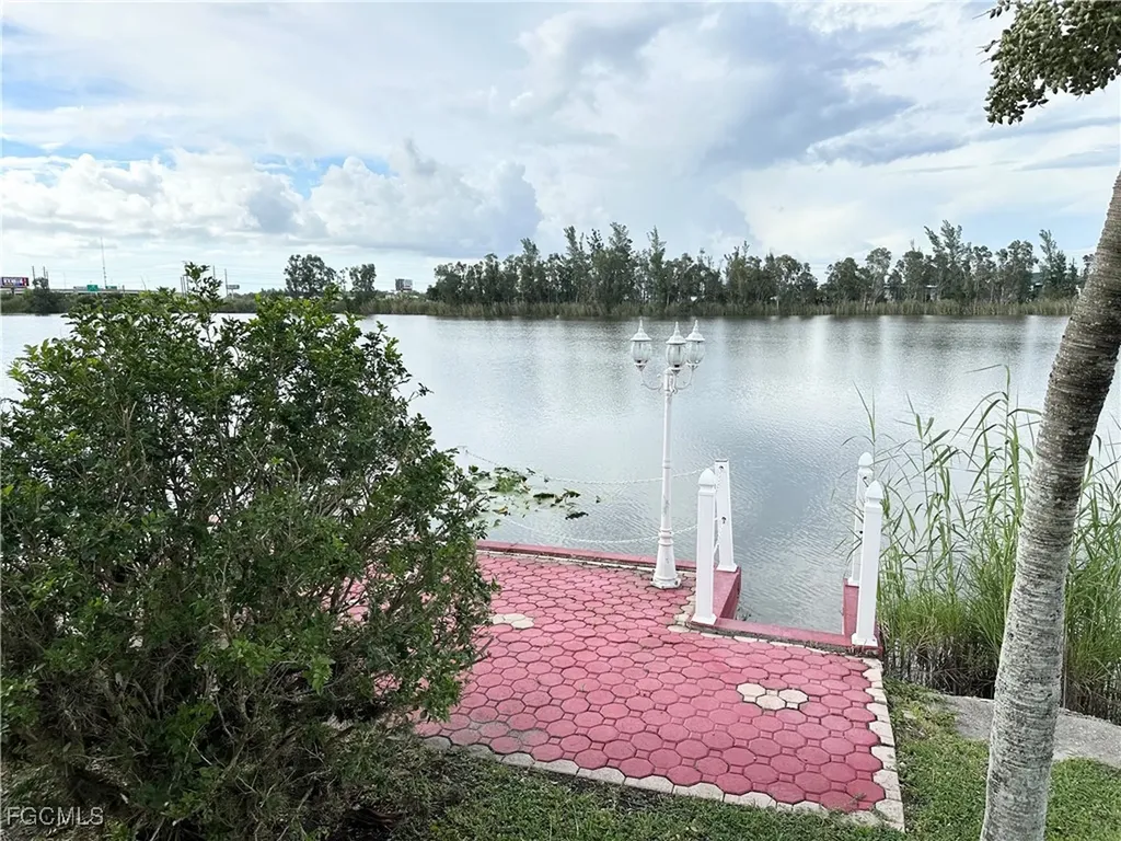 7037 Armadillo Way Fort Myers FL 33967