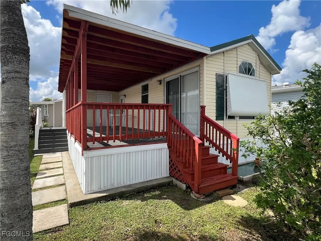 7037 Armadillo Way Fort Myers FL 33967