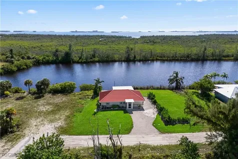 4176 Lake Breeze Lane ST. James City FL 33956