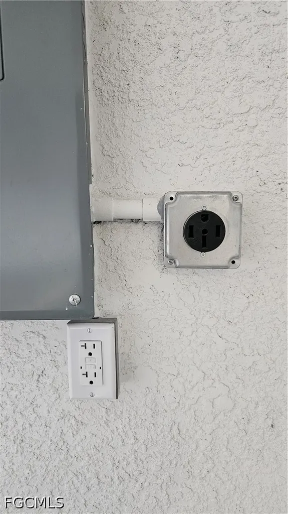 3410 NW 39th Lane Cape Coral FL 33997